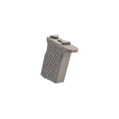 Live Q or Die, Q-Sert Deluxe Vert Grip
